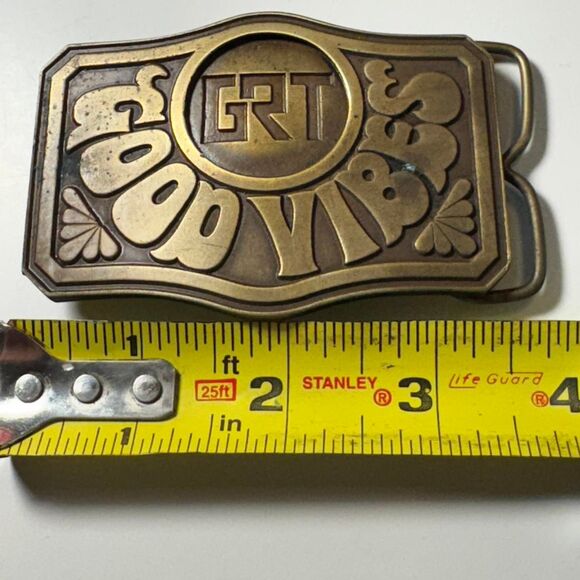 Vintage GRT Record Label 1970s Good Vibes Brass Tone Belt Buckle MINT RARE - Picture 3 of 5